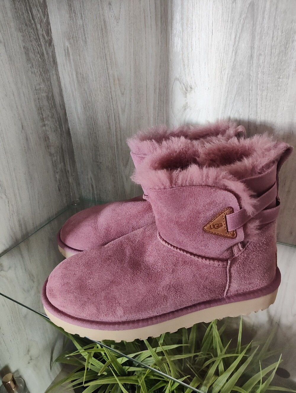 UGG Womens Urchin Flex Bailey Mini Suede Shearling Boots Size US 8 New No Box